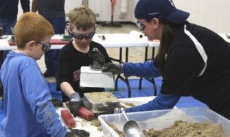 Waupaca Foundry soars to new heights at EAA KidVenture